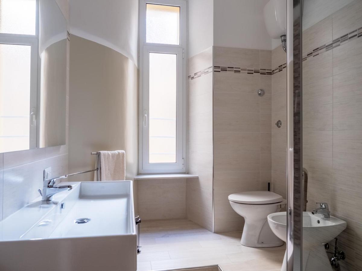 Veneto Holidays - Central Apartment In Via Veneto Roma Ngoại thất bức ảnh