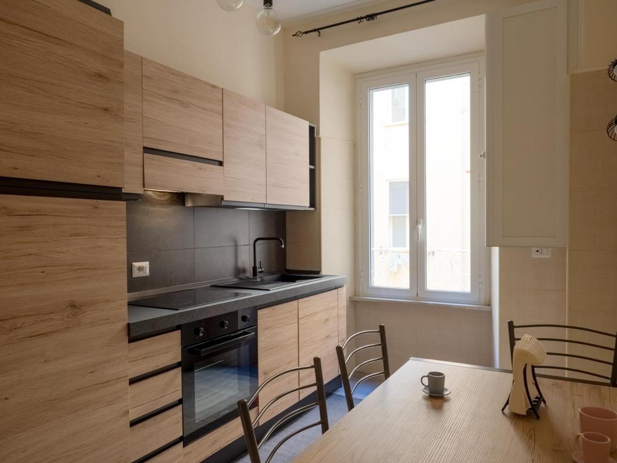 Veneto Holidays - Central Apartment In Via Veneto Roma Ngoại thất bức ảnh