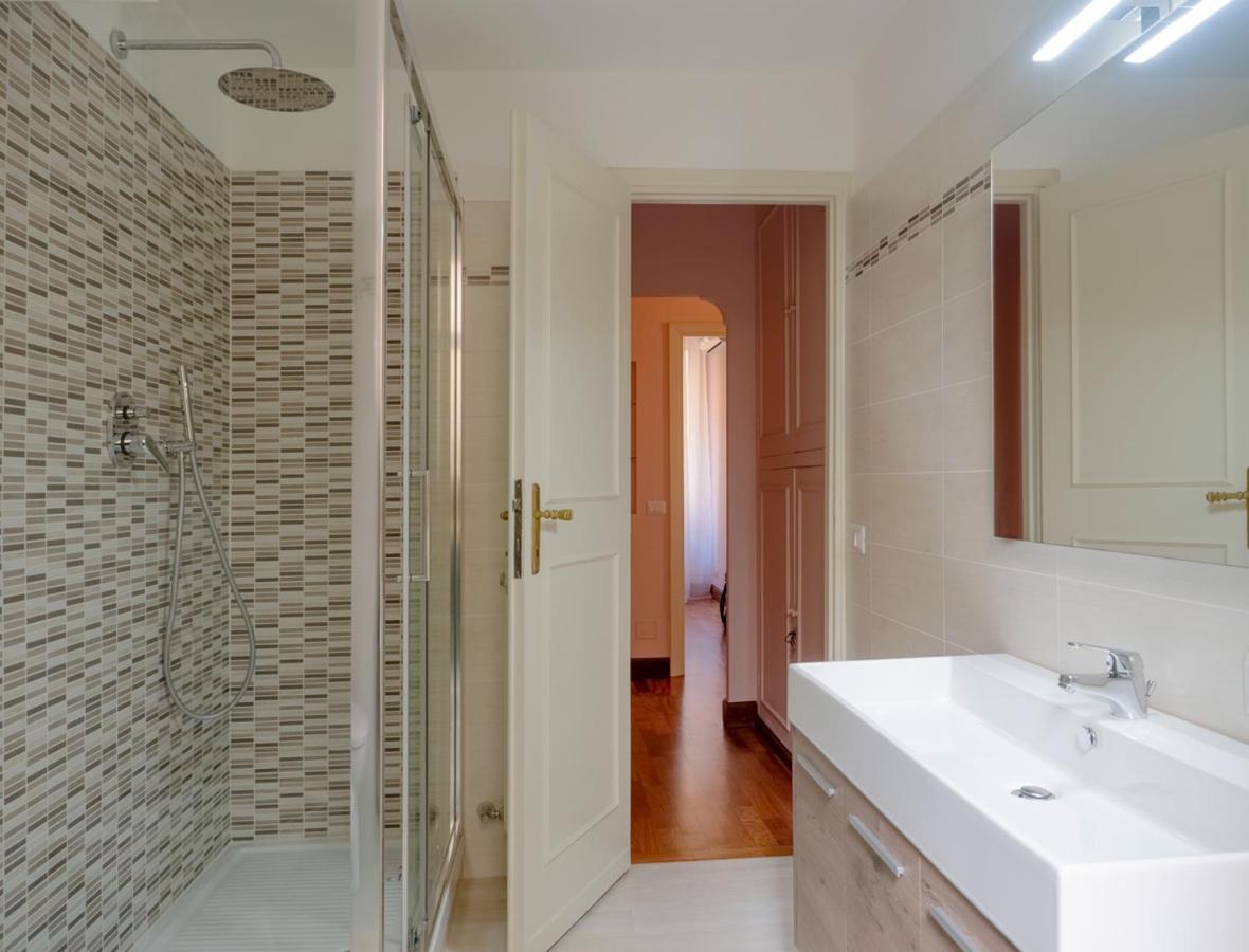 Veneto Holidays - Central Apartment In Via Veneto Roma Ngoại thất bức ảnh